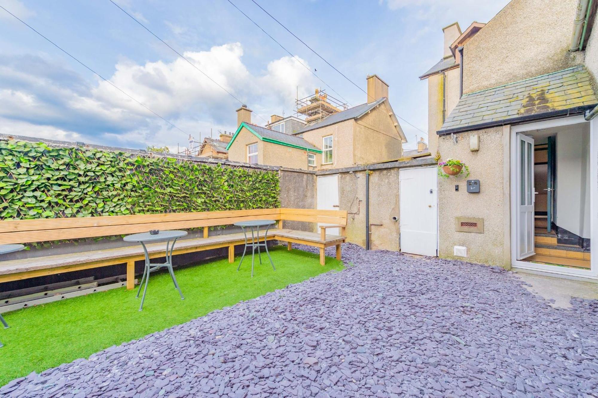 Snowdon House, 8 Bedrooms, Sleep 16, Close To Blackrock Sand Porthmadog Dış mekan fotoğraf