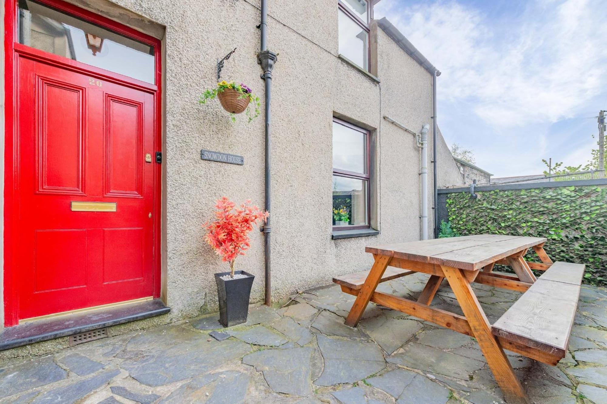 Snowdon House, 8 Bedrooms, Sleep 16, Close To Blackrock Sand Porthmadog Dış mekan fotoğraf